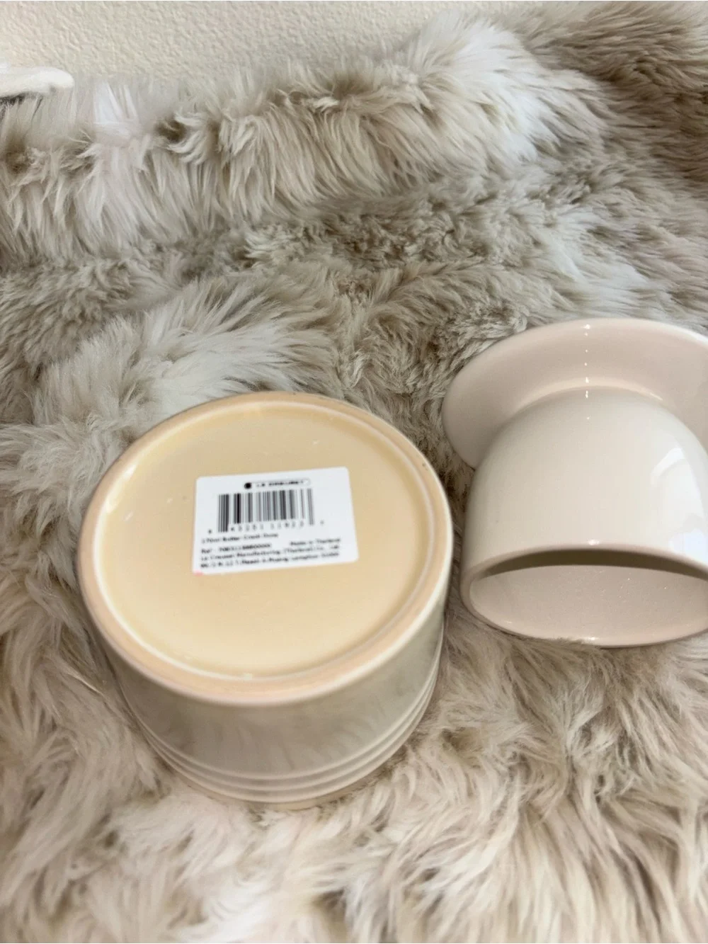 Le Creuset Cream Stoneware Covered Jar NWOB - Picture 3 of 4